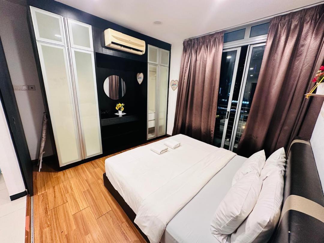 Taragon Service Apartment Kuala Lumpur Exterior photo